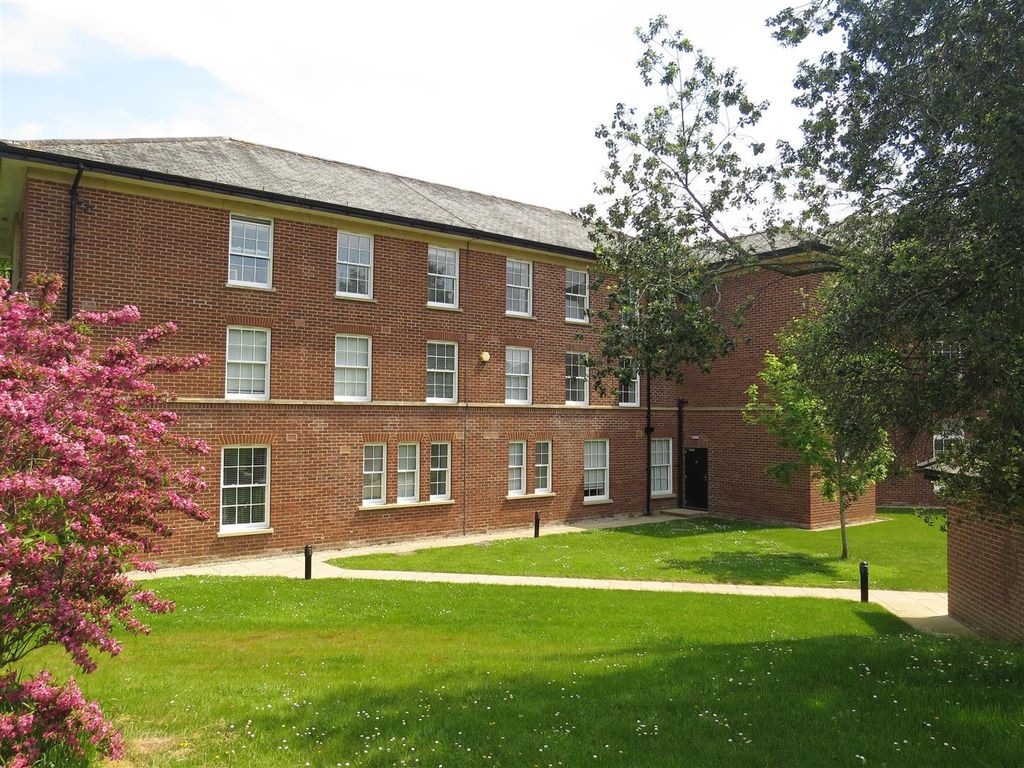 Property photo 1 of 14 Eh Rear4.Jpeg