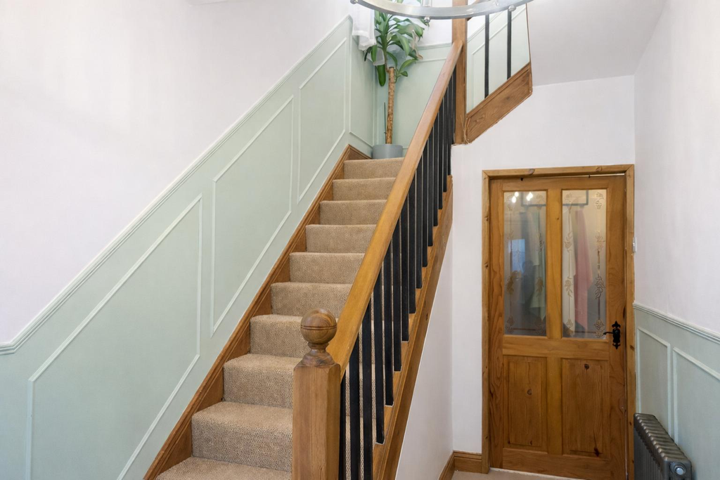 Property photo 3 of 10 Hallway