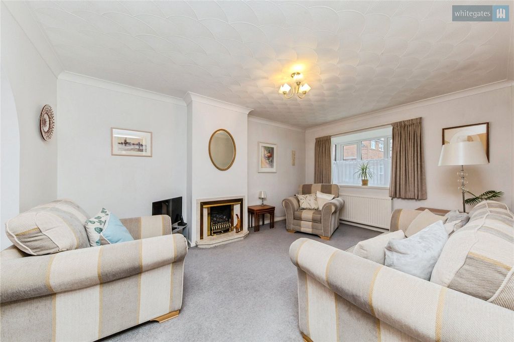 Property photo 3 of 20 Picture No. 01