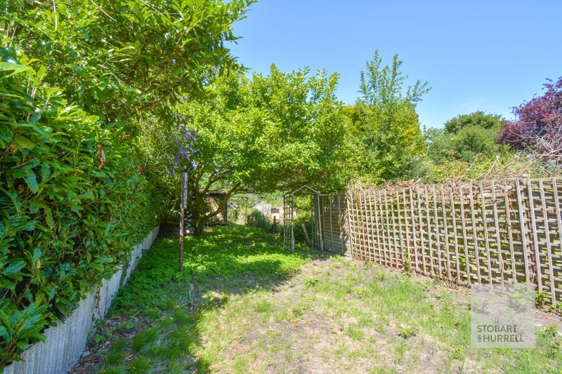 Property photo 2 of 18 Garden