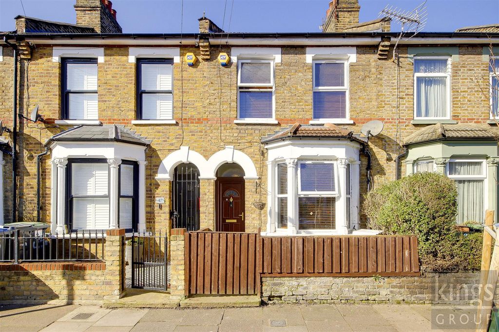 Property photo 1 of 12