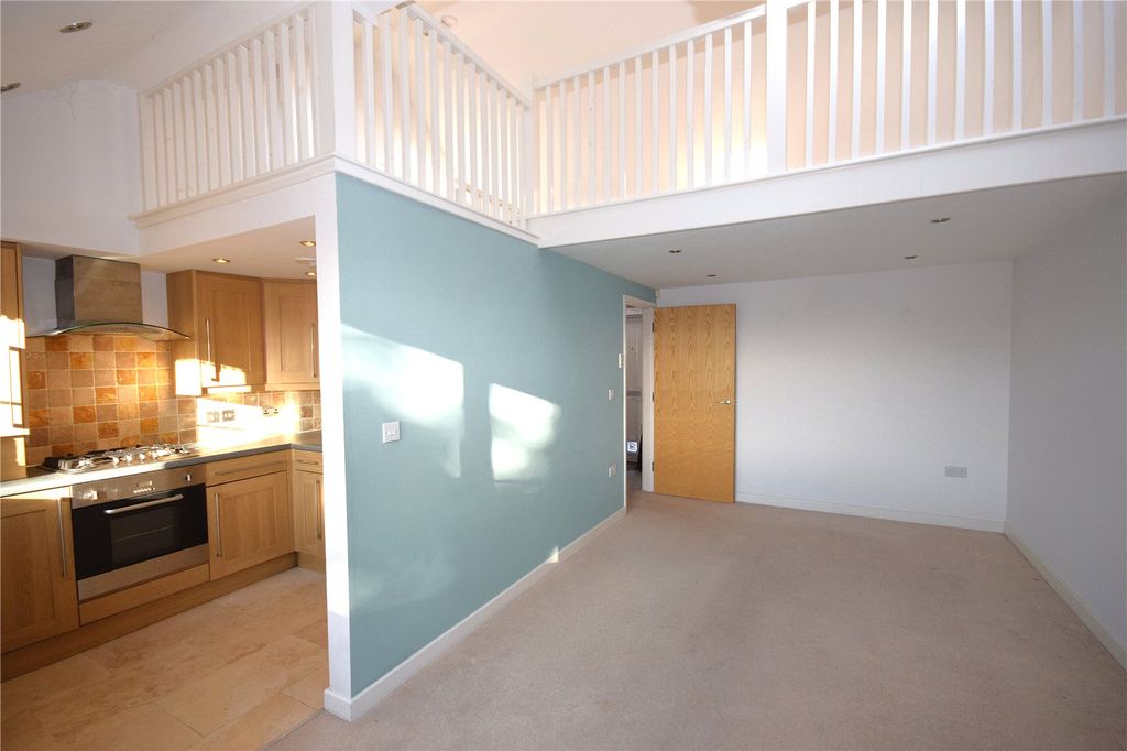 Property photo 3 of 14 Picture No. 10