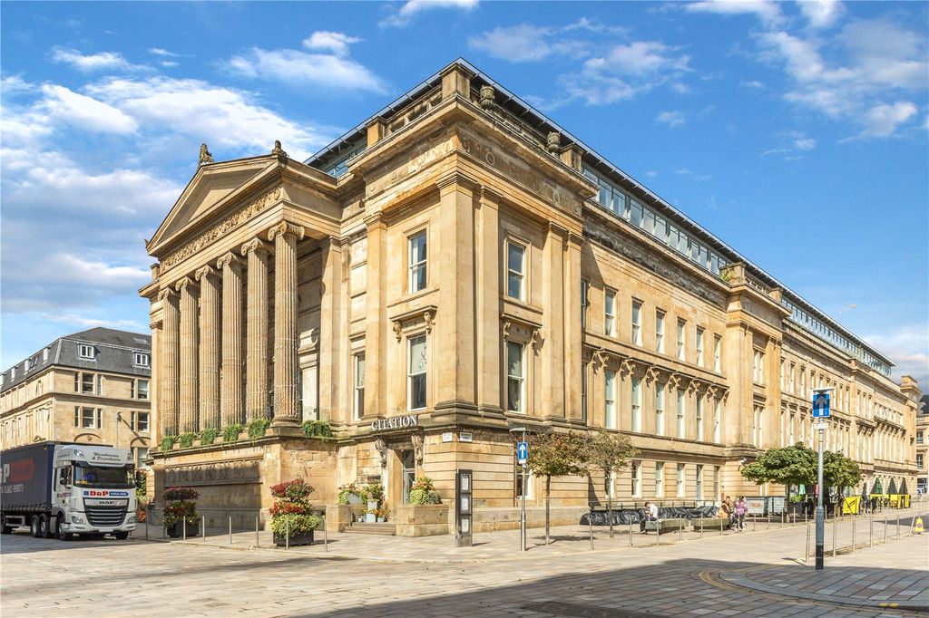 Property photo 1 of 28 Picture No. 06