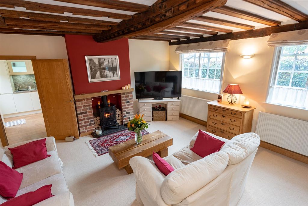 Property photo 3 of 23