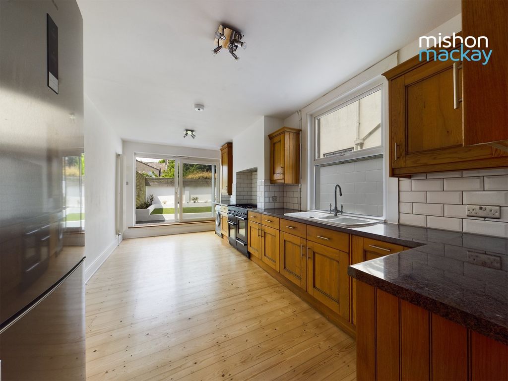 Property photo 3 of 15 Picture No. 06