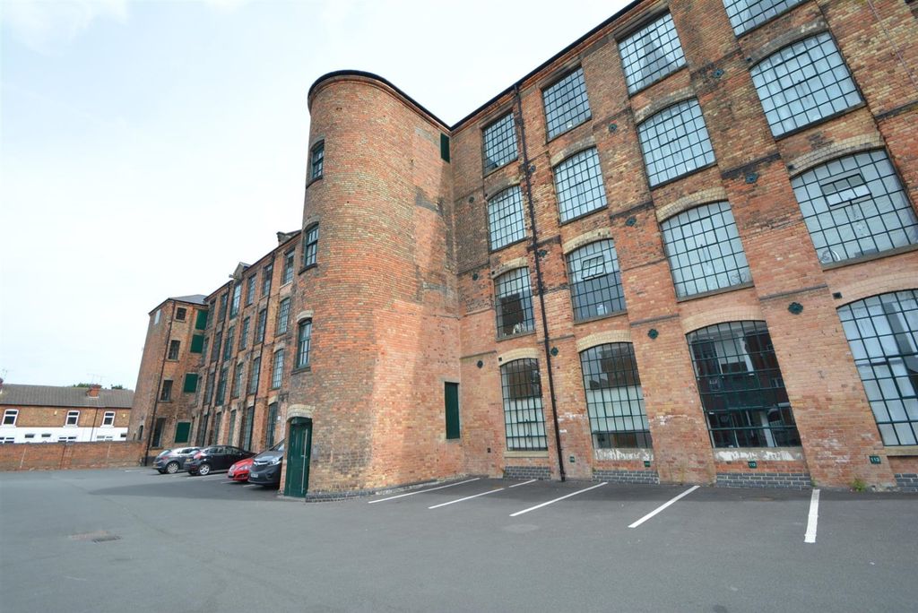 Property photo 2 of 3
