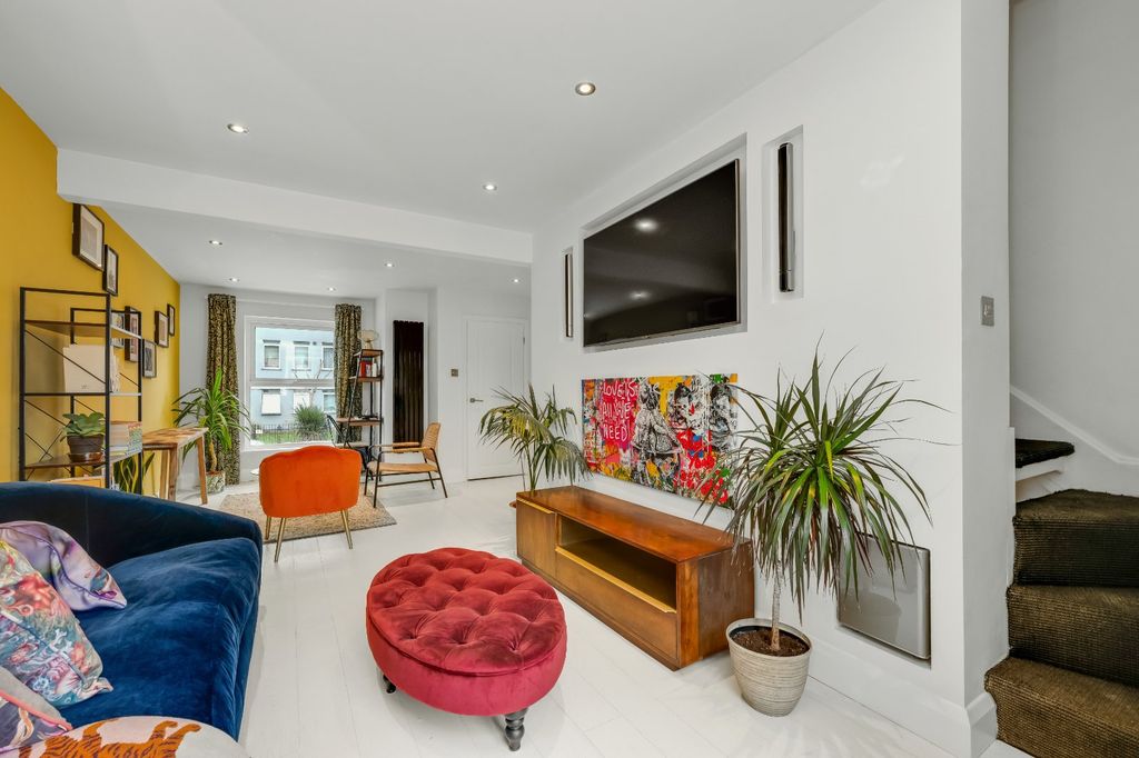 Property photo 2 of 20 Reception Room