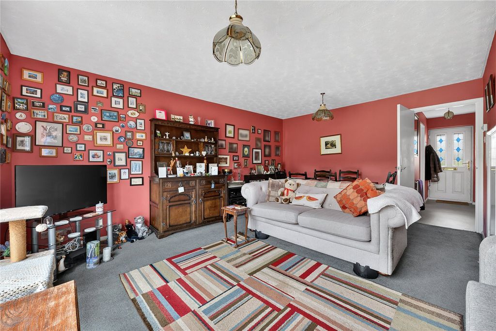 Property photo 2 of 15 Picture No. 16