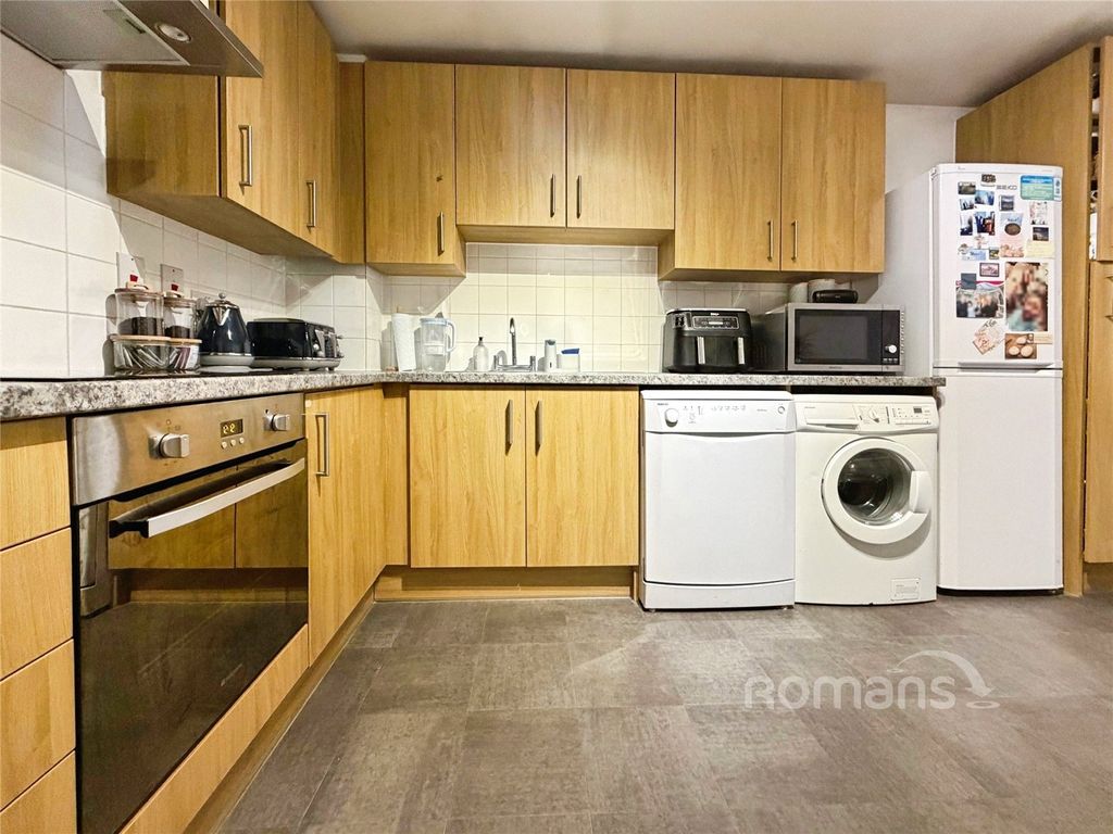 Property photo 3 of 14 Picture No. 21