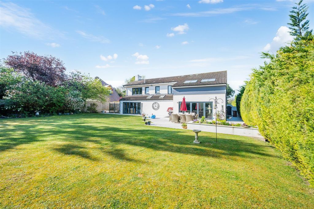 Additional image 30 of 5 bed detached house for saleGarden Walk, Coulsdon CR5