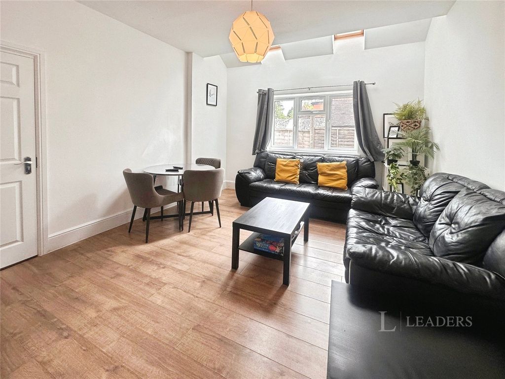 Property photo 1 of 10 Picture No. 04