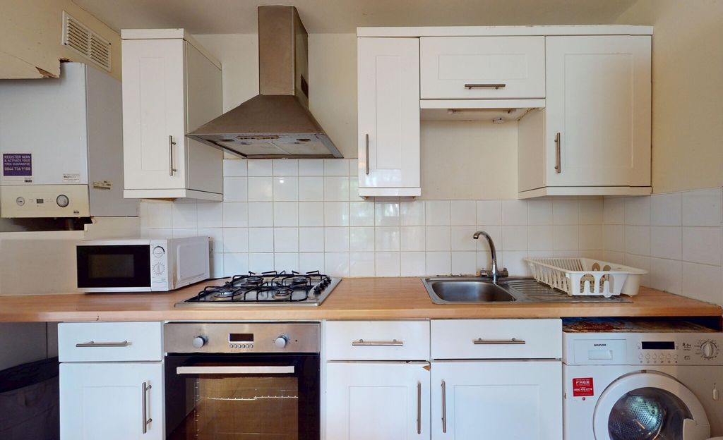 Property photo 2 of 16 Kitchen
