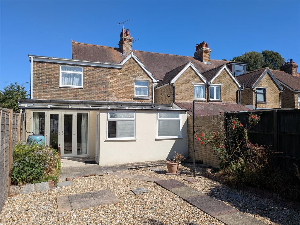 Property photo 3 of 15 Rear Garden 4.Jpg