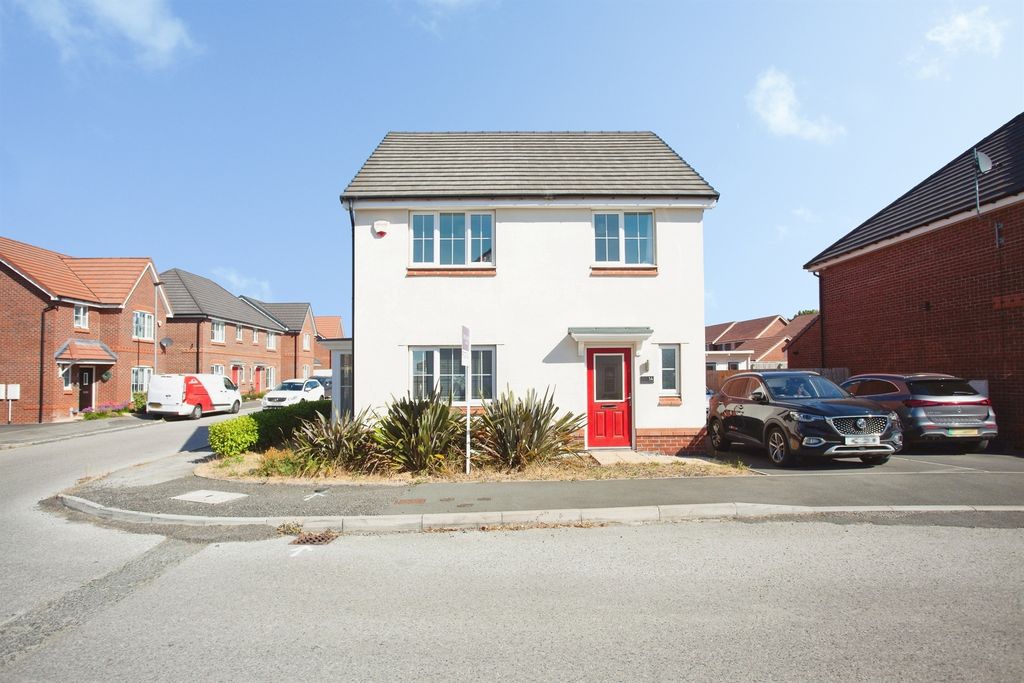 Property photo 1 of 13