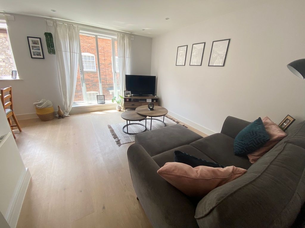 Property photo 3 of 11