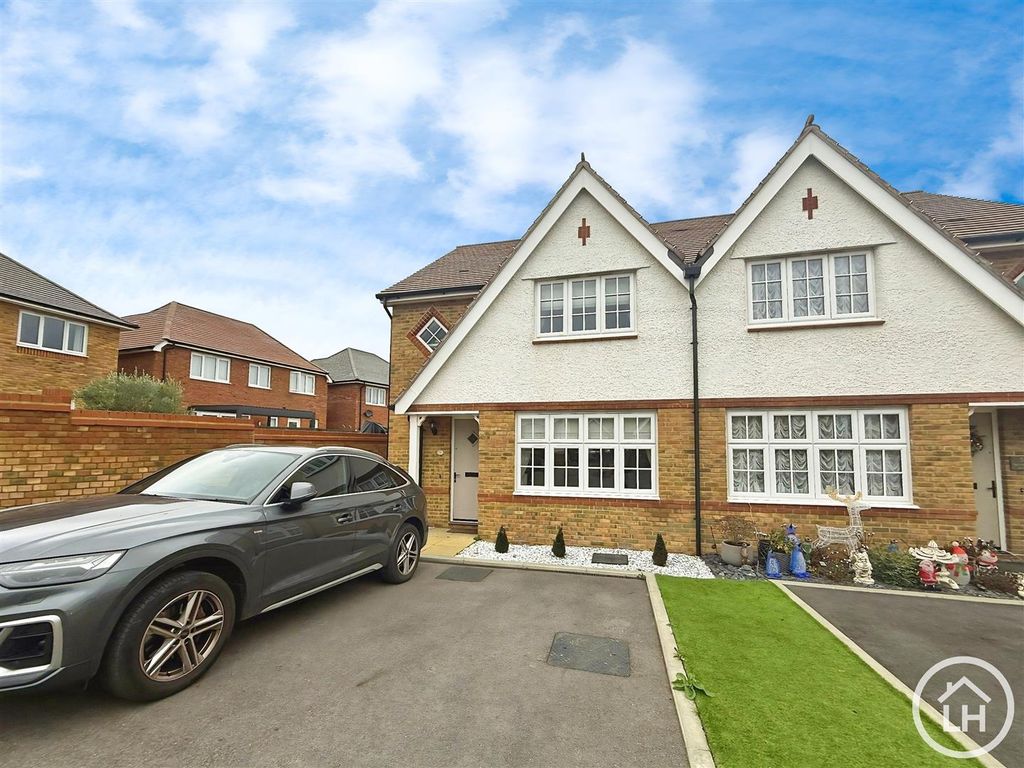 Property photo 1 of 16 External