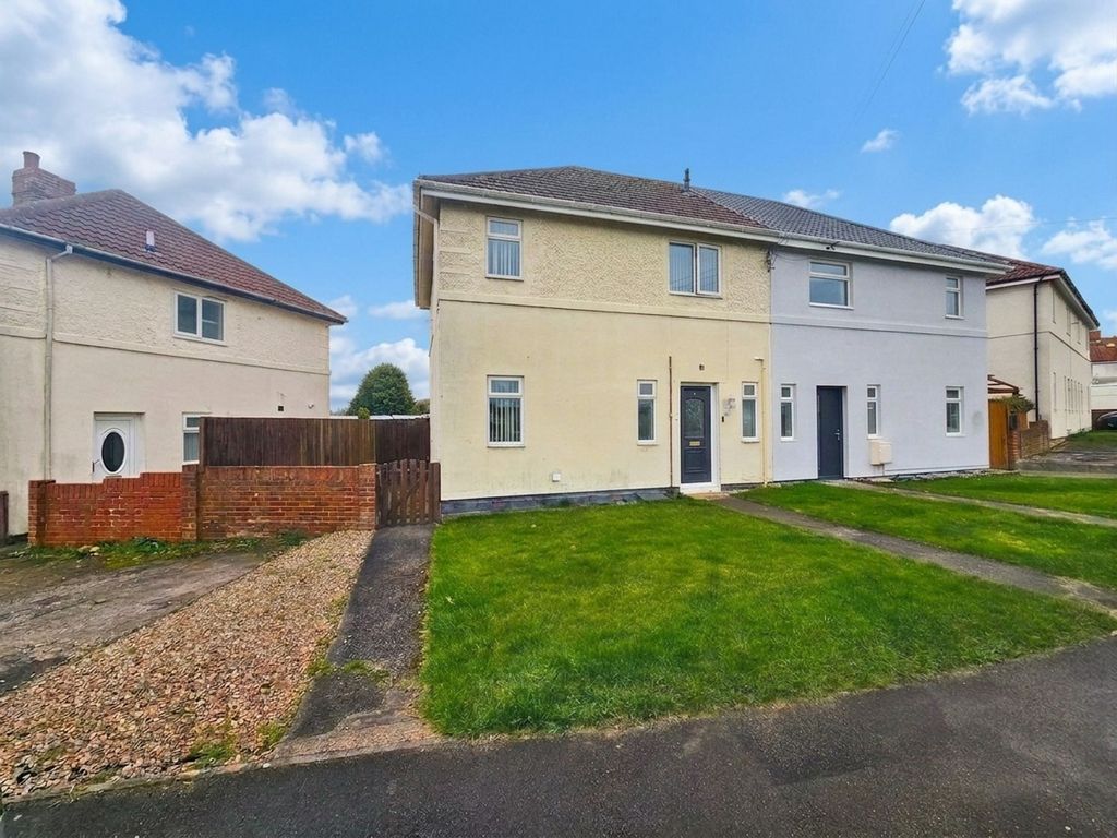 Property photo 1 of 11 External