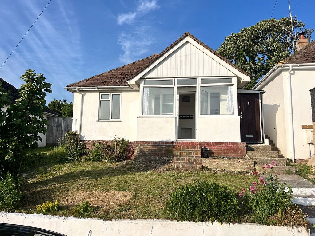 Property photo 1 of 12 Front
