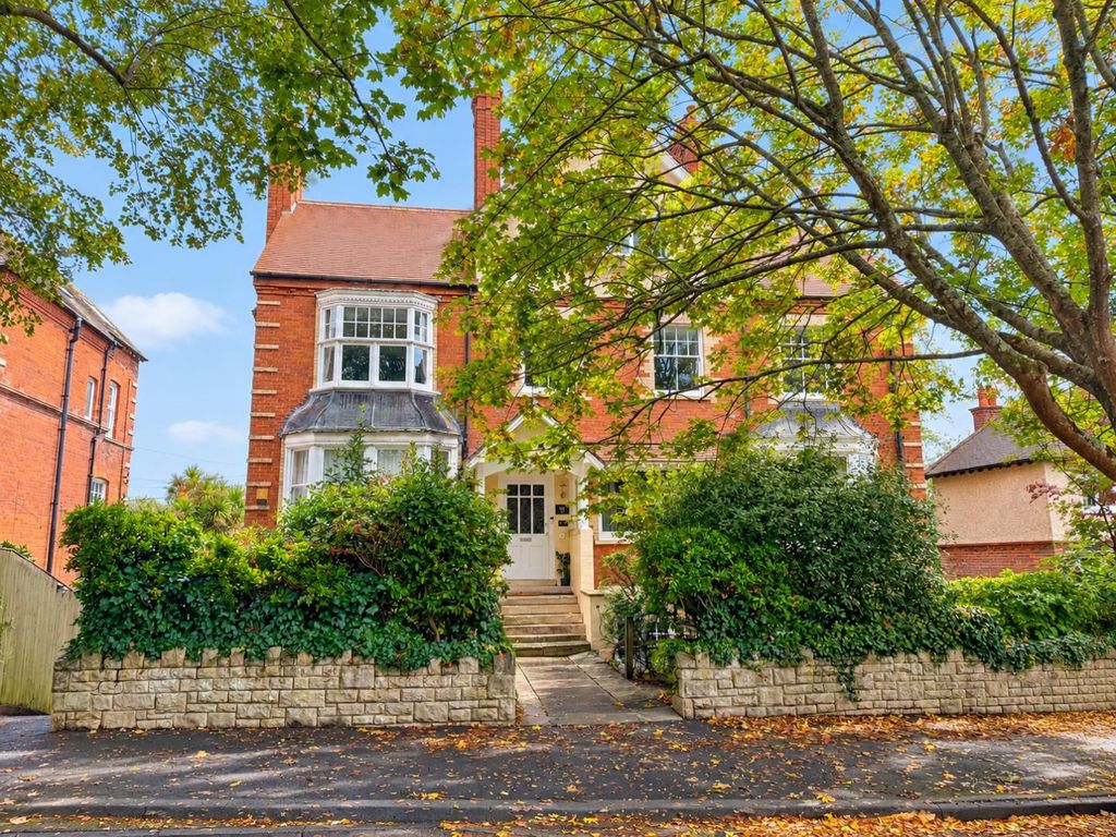 Property photo 1 of 14 1.Png