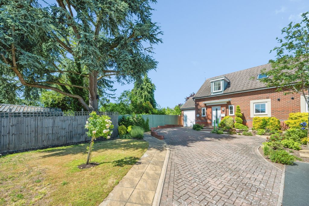 Property photo 1 of 15