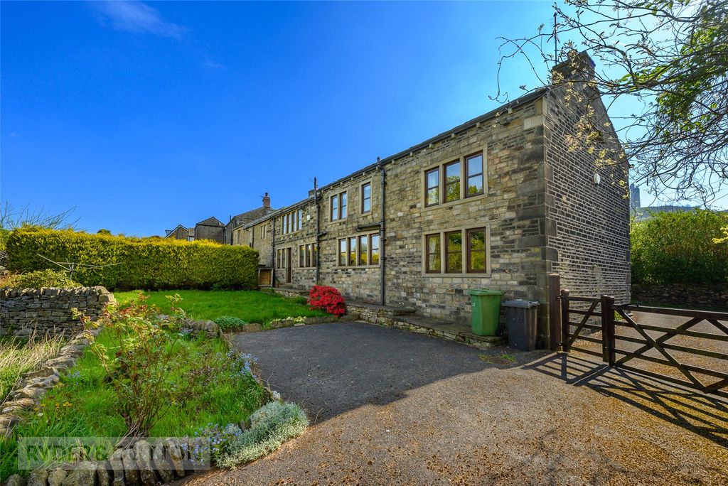 Property photo 1 of 30 Rear
