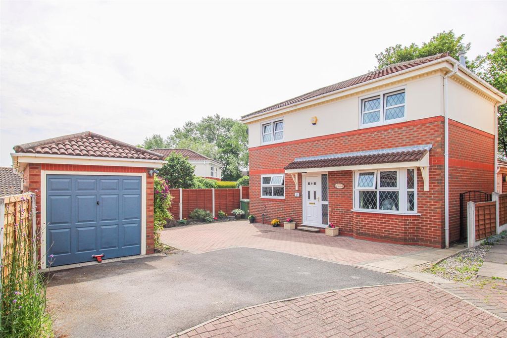 Property photo 1 of 17