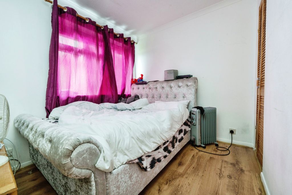 Property photo 3 of 15 Photography