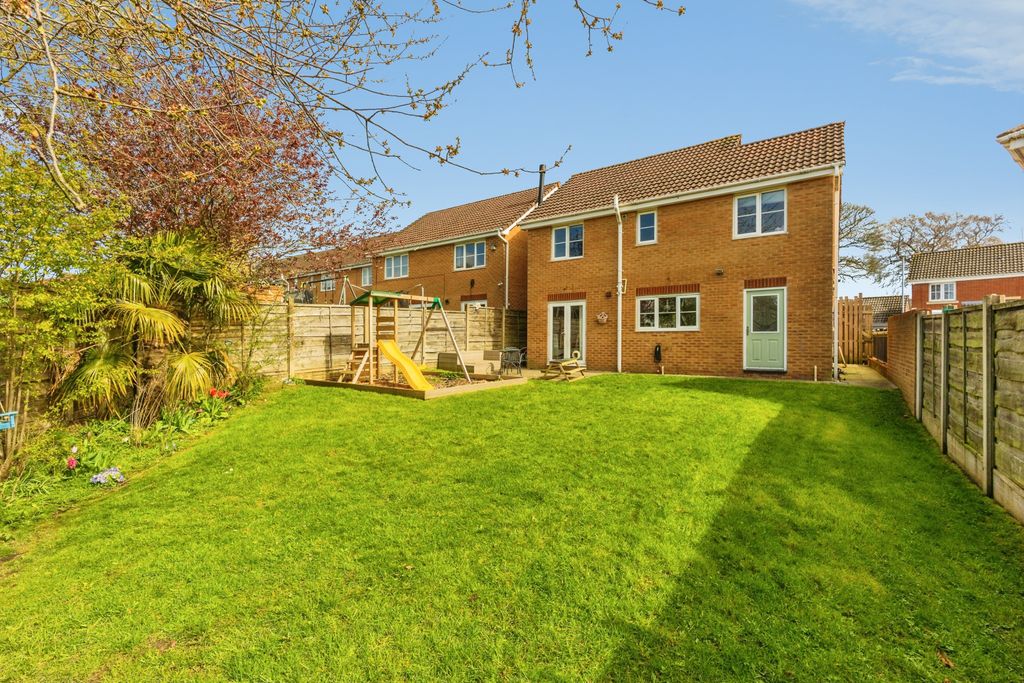 Property photo 2 of 15