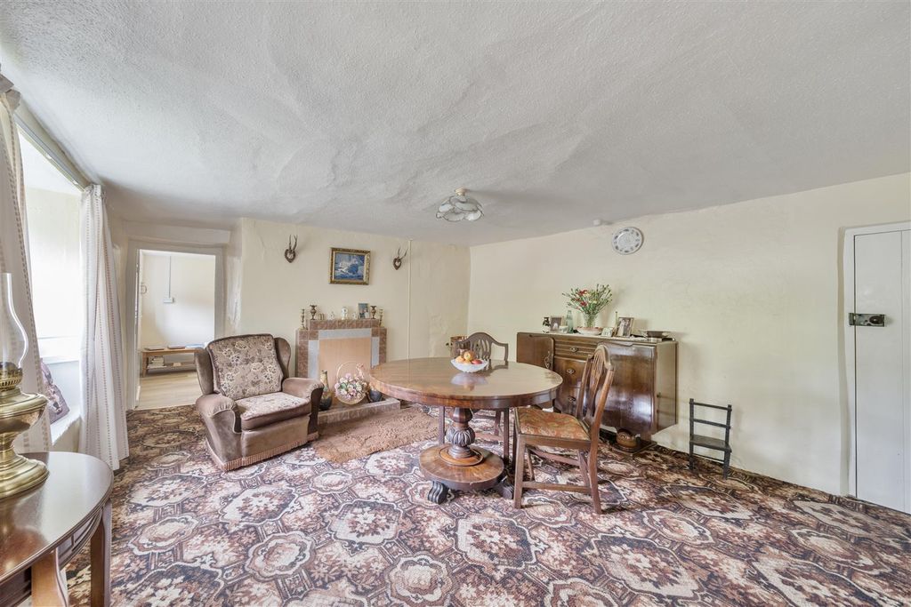 Property photo 3 of 15 3