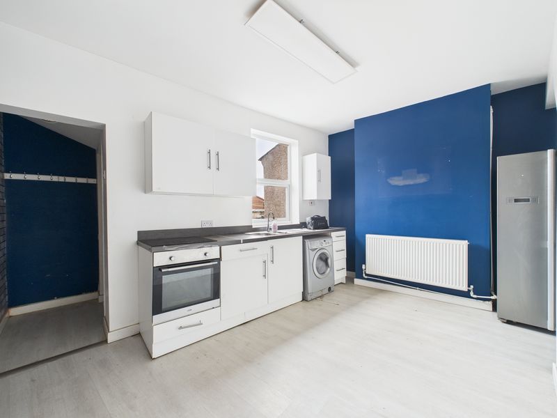 Property photo 2 of 14 Photo 3