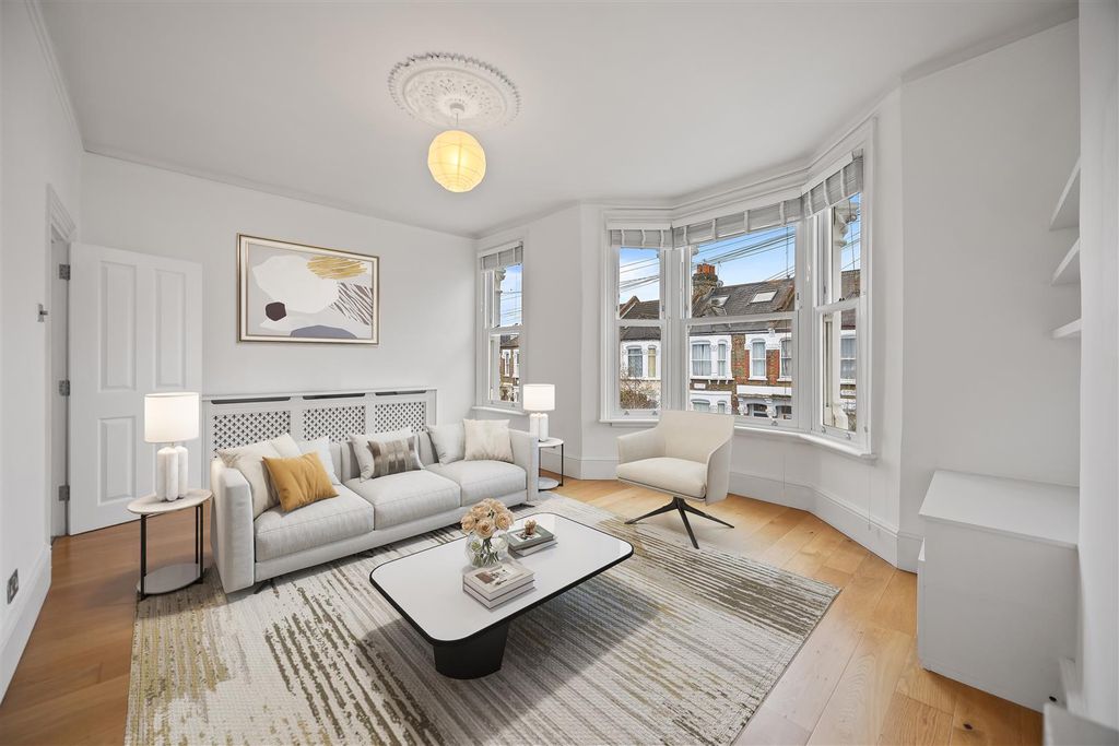 Property photo 1 of 18