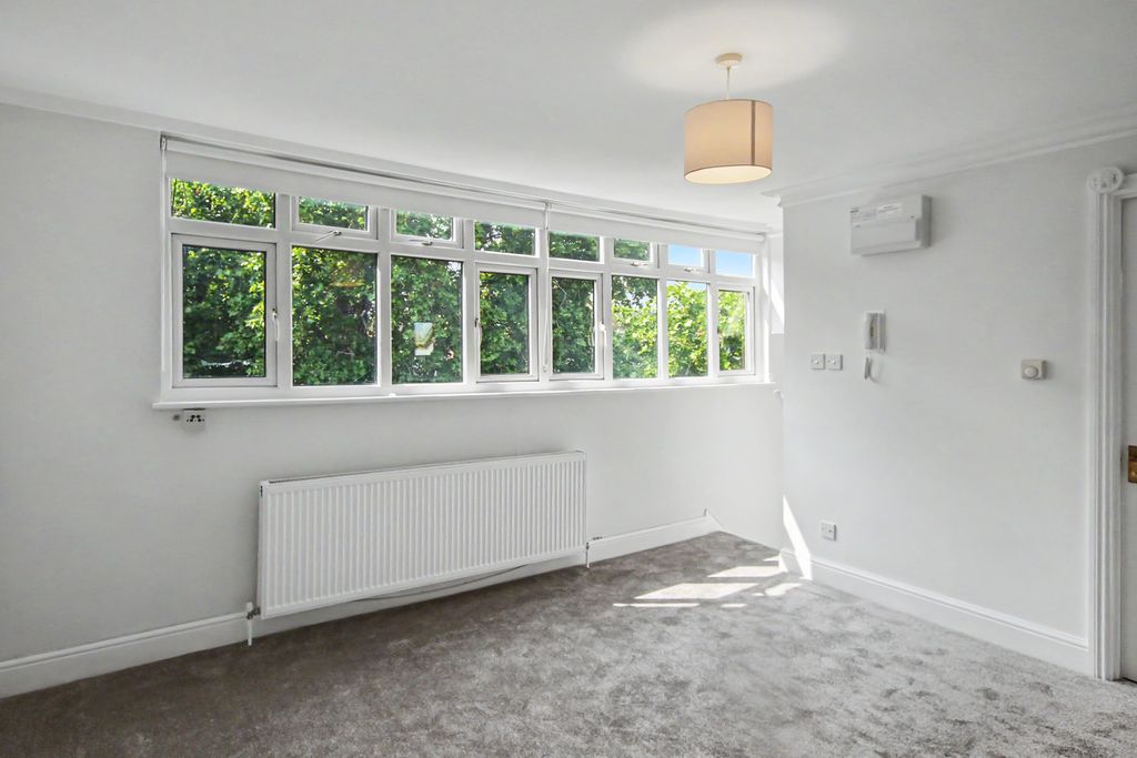Property photo 2 of 10 2.Jpg