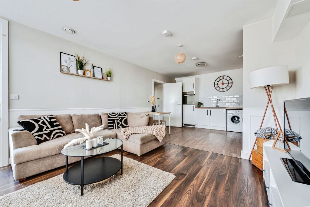 Property photo 3 of 14