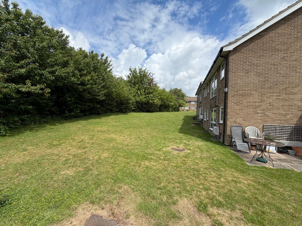 Property photo 2 of 14