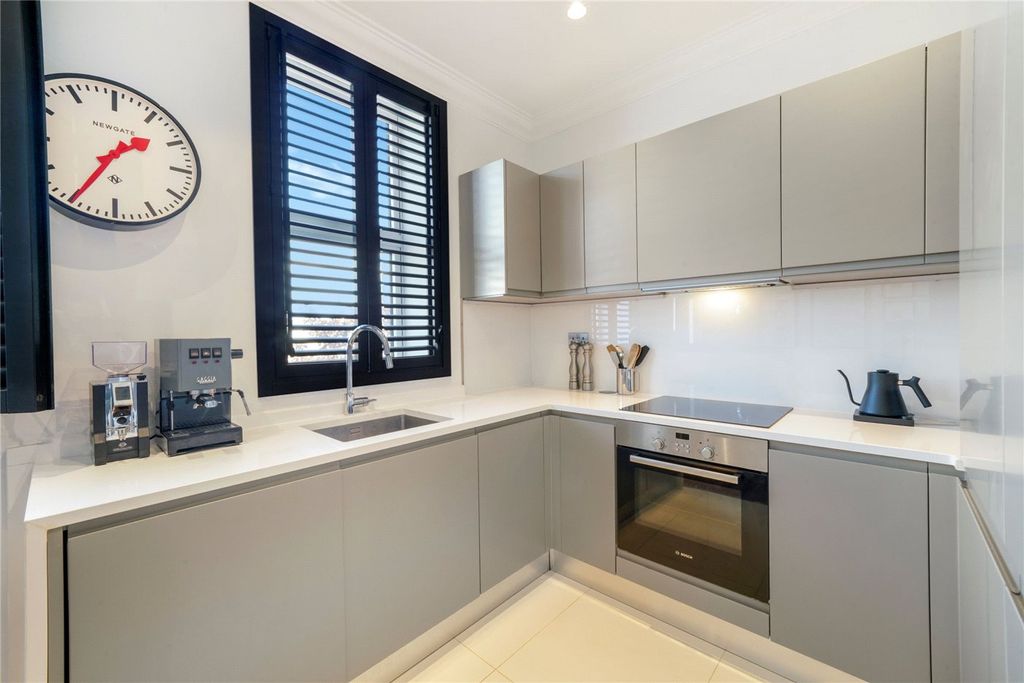 Property photo 2 of 15 Picture No. 07