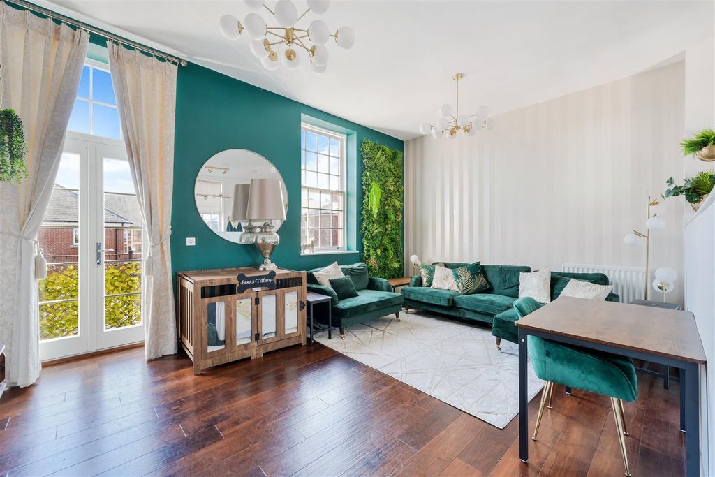 Property photo 3 of 14 Ashford Court (12).Jpg