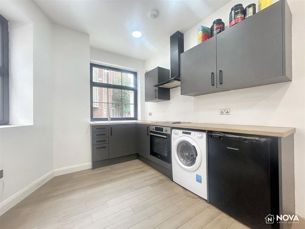 Property photo 3 of 8 Img_9331.Jpg