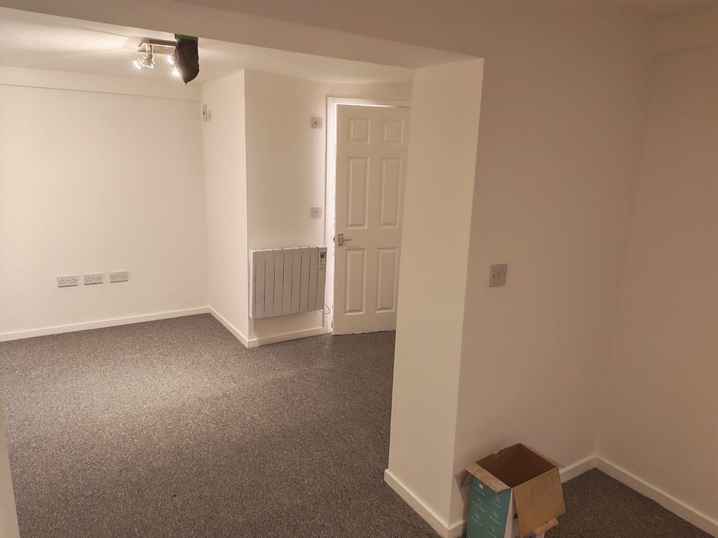 Property photo 3 of 3