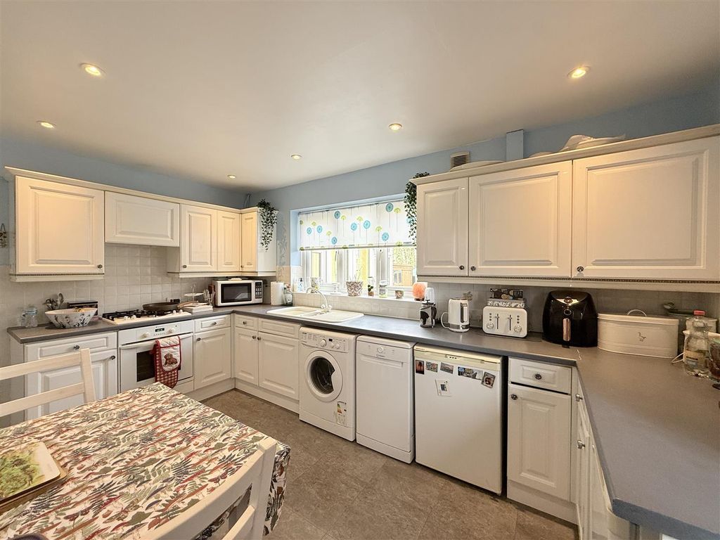 Property photo 3 of 18 Img_3939.Jpeg