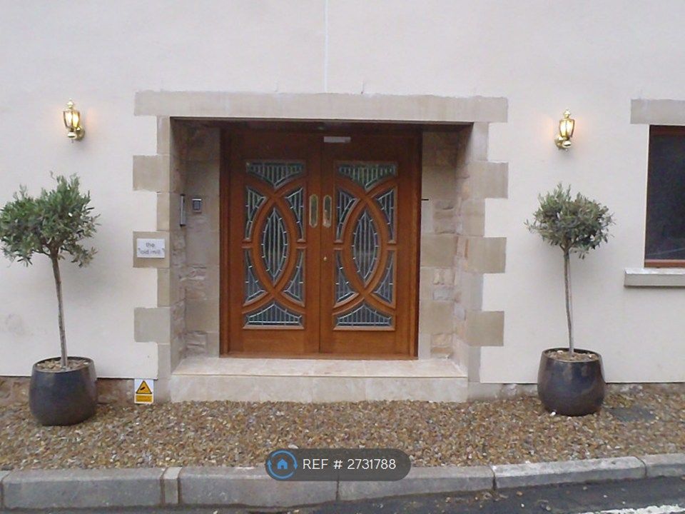 Property photo 3 of 27