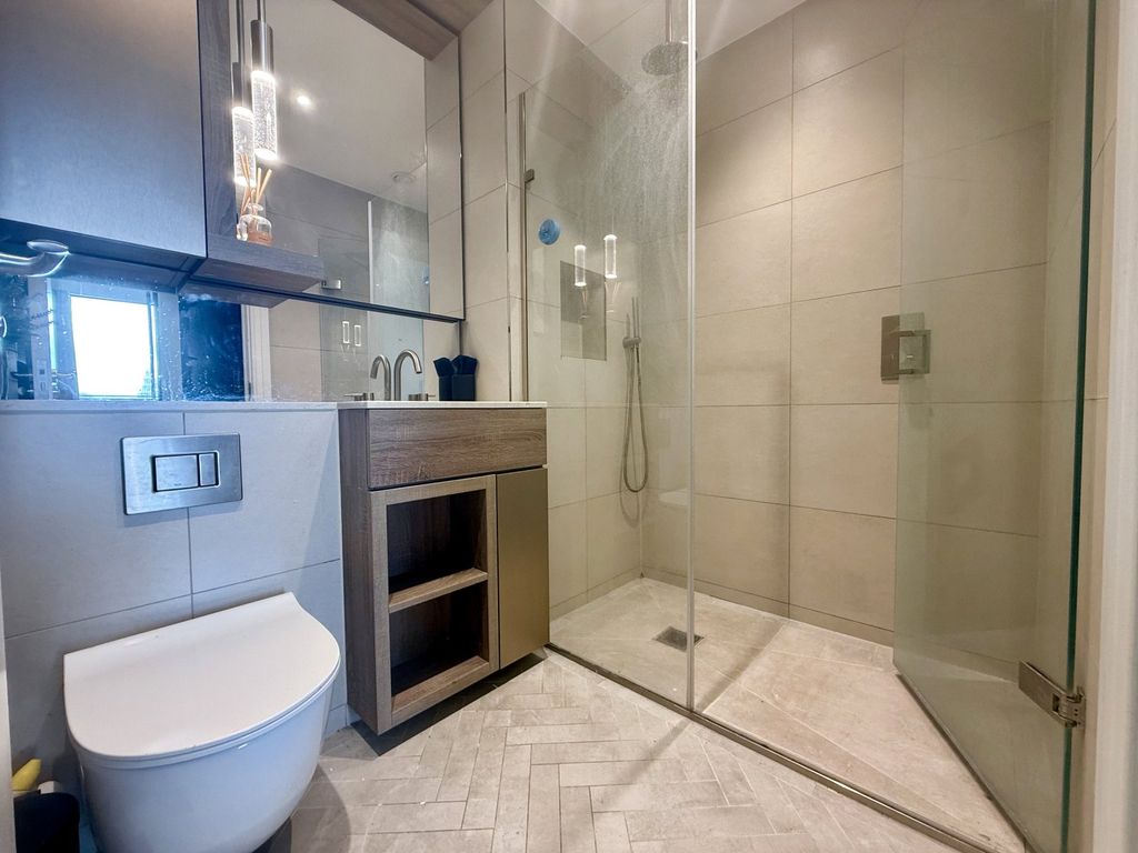 Property photo 3 of 9 Picture No. 05