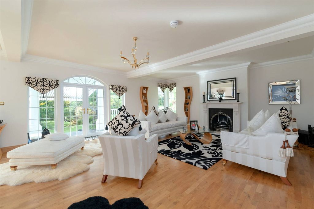 Property photo 3 of 35 Bolton Muir Lodge