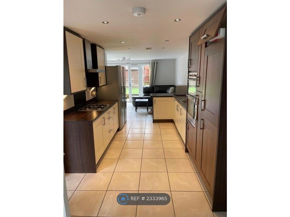 Property photo 2 of 11 Kitchen Diner