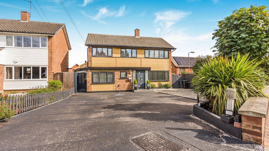 Property photo 1 of 29