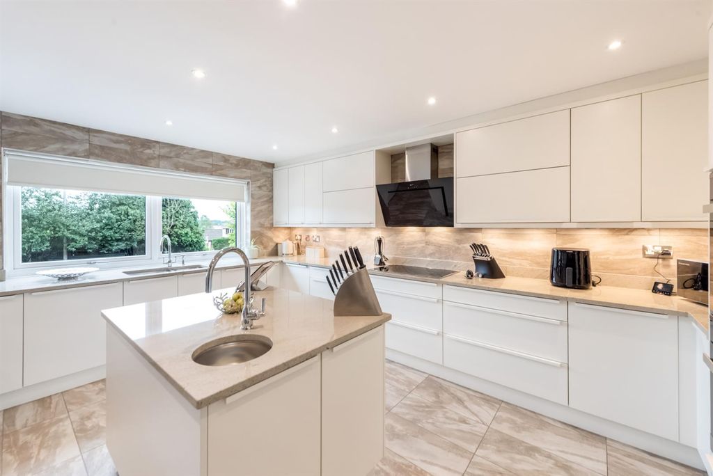 Property photo 3 of 42 04.Jpg