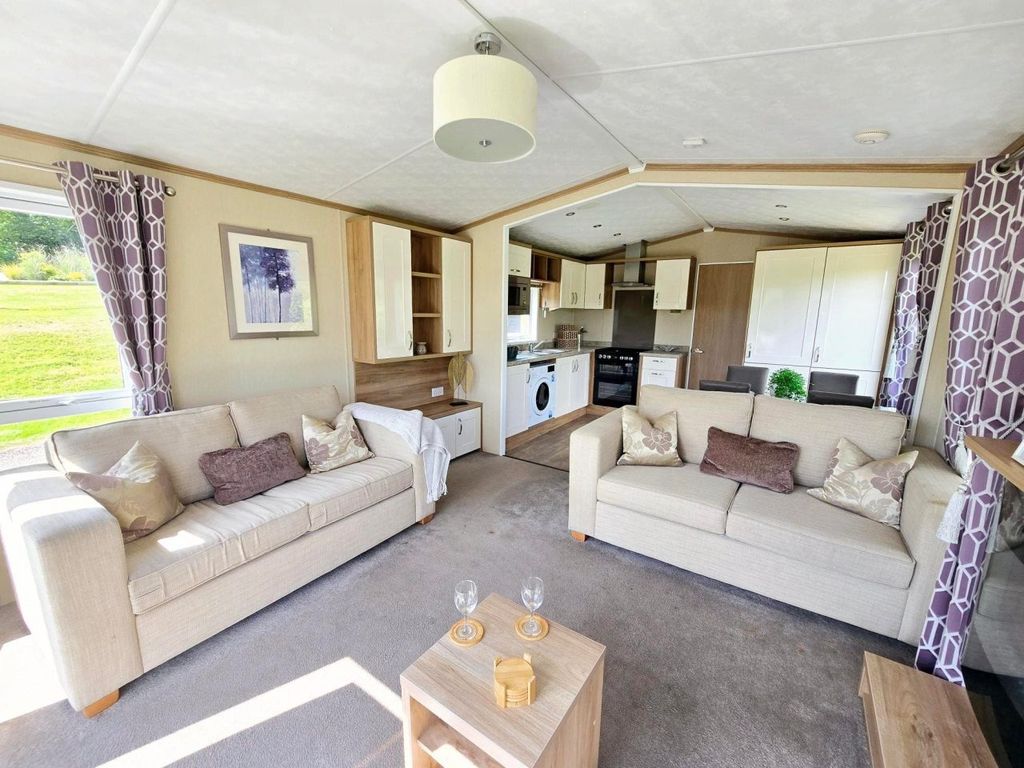 Property photo 1 of 7 - Pemberton Marlow For Sale