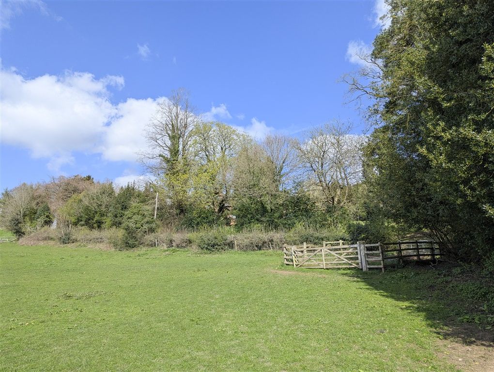 Property photo 2 of 3