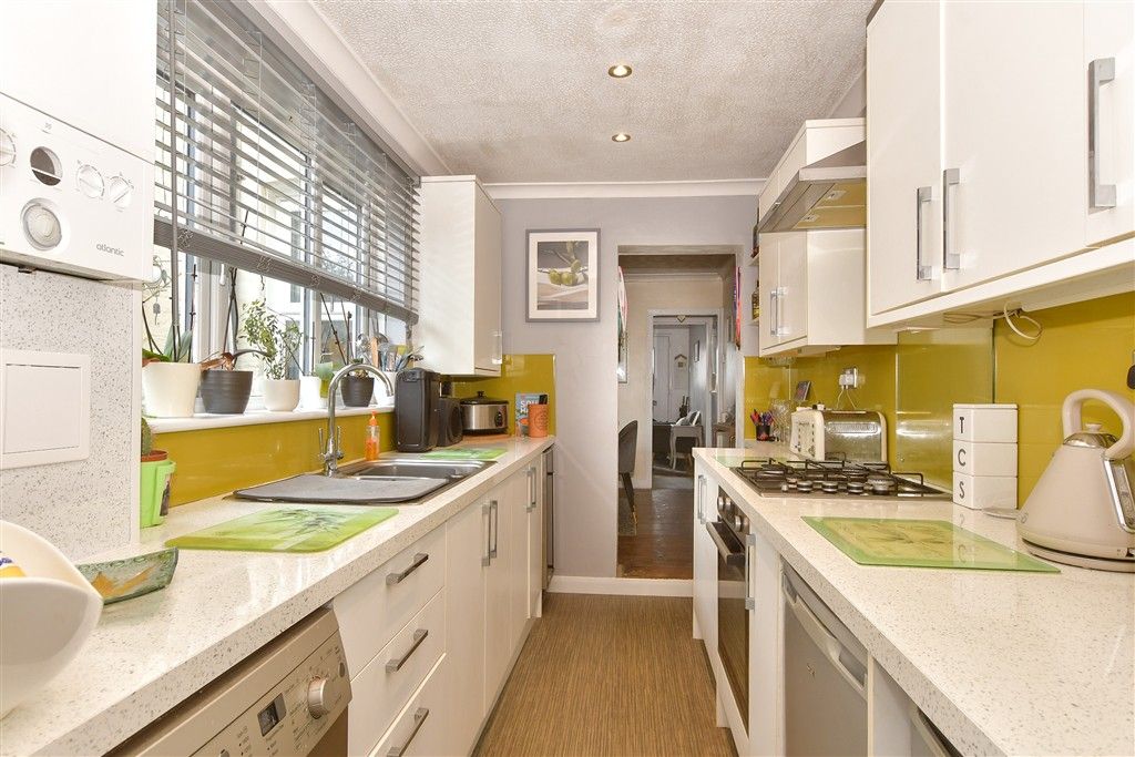 Property photo 2 of 12 Kitchen