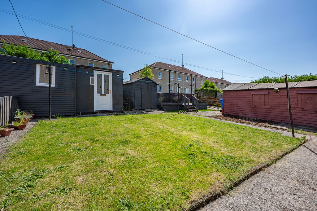 Property photo 2 of 26