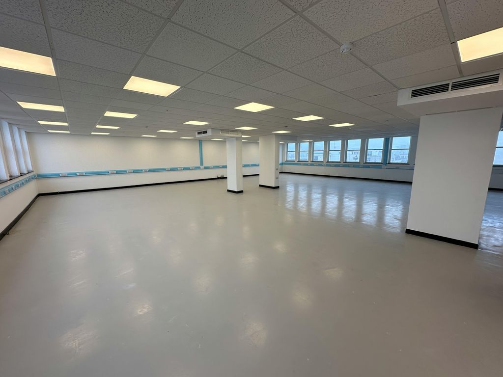 Property photo 2 of 17 Img_8478.Jpg